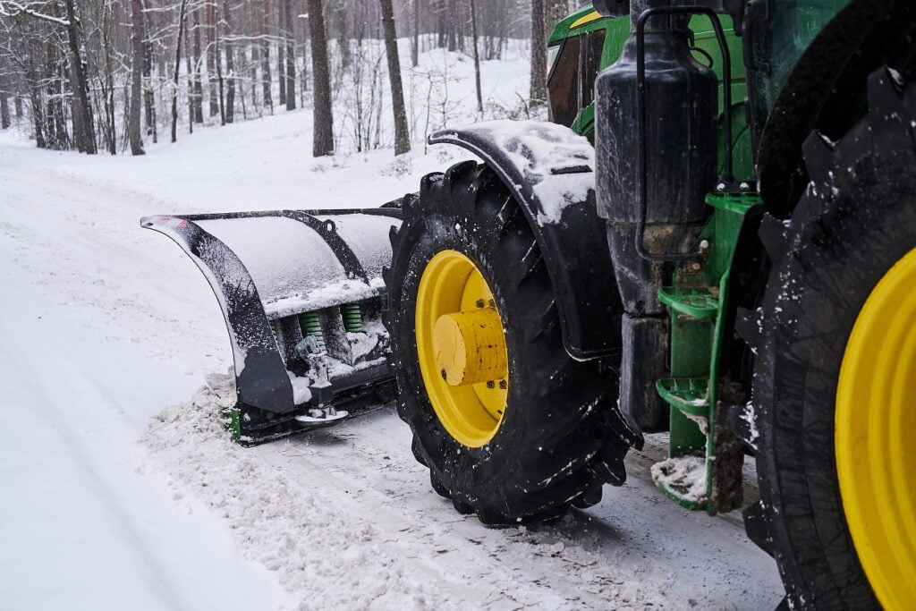 Уборка и вывоз снега в Кстово и Кстовском районе